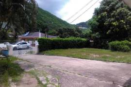 5 Bedrooms 3 Bathrooms, House for Sale in Kingston 20