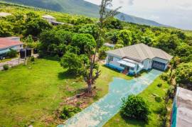 4 Bedrooms 3 Bathrooms, House for Sale in Watson Hill