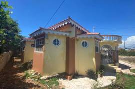 4 Bedrooms 2 Bathrooms, House for Sale in Greater Portmore