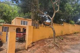 5 Bedrooms 3 Bathrooms, House for Sale in Mandeville