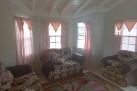 2 Bedrooms 2 Bathrooms, House for Sale in Falmouth