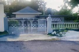 6 Bedrooms 4 Bathrooms, House for Sale in Montego Bay