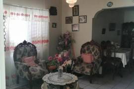 6 Bedrooms 4 Bathrooms, House for Sale in Montego Bay