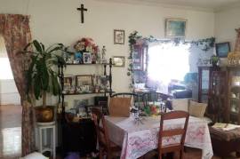 3 Bedrooms 2 Bathrooms, House for Sale in Christiana