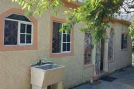 5 Bedrooms 4 Bathrooms, House for Sale in Spanish Town