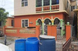 6 Bedrooms 4 Bathrooms, House for Sale in Greater Portmore