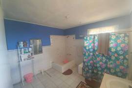 4 Bedrooms 4 Bathrooms, House for Sale in Cross Keys