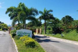 2 Bedrooms 2 Bathrooms, House for Sale in Montego Bay