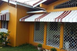 4 Bedrooms 3 Bathrooms, House for Sale in Spanish Town