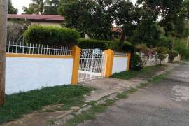 4 Bedrooms 3 Bathrooms, House for Sale in Spanish Town