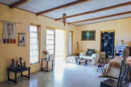 2 Bedrooms 2 Bathrooms, House for Sale in Highgate