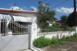 4 Bedrooms 3 Bathrooms, House for Sale in Kingston 20