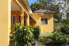 5 Bedrooms 4 Bathrooms, House for Sale in Black River