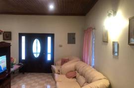 5 Bedrooms 4 Bathrooms, House for Sale in Spanish Town