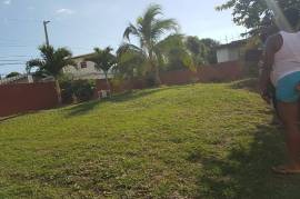 3 Bedrooms 2 Bathrooms, House for Sale in May Pen