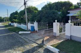 3 Bedrooms 2 Bathrooms, House for Sale in Lysons