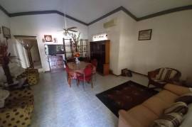 3 Bedrooms 2 Bathrooms, House for Sale in Lysons