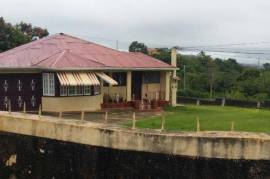 8 Bedrooms 5 Bathrooms, House for Sale in Mandeville