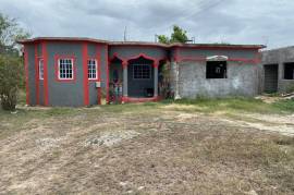 4 Bedrooms 2 Bathrooms, House for Sale in Greater Portmore