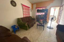 4 Bedrooms 2 Bathrooms, House for Sale in Greater Portmore