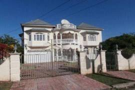 7 Bedrooms 7 Bathrooms, House for Foreclosure in Montego Bay