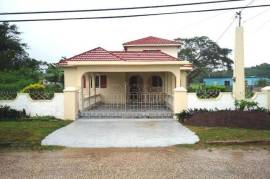 4 Bedrooms 2 Bathrooms, House for Sale in Discovery Bay