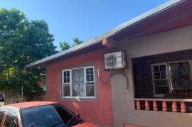 3 Bedrooms 2 Bathrooms, House for Sale in Ocho Rios