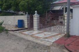 3 Bedrooms 2 Bathrooms, House for Sale in Boscobel