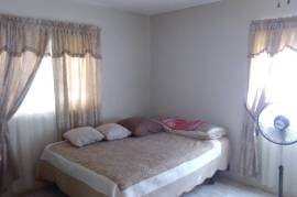 3 Bedrooms 2 Bathrooms, House for Sale in May Pen