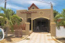 4 Bedrooms 4 Bathrooms, House for Private in Greater Portmore