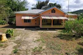 4 Bedrooms 2 Bathrooms, House for Sale in Ocho Rios