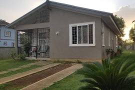 2 Bedrooms 1 Bathrooms, House for Sale in Little River