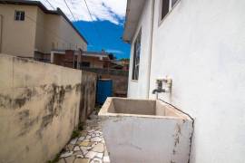 3 Bedrooms 2 Bathrooms, House for Sale in Greater Portmore