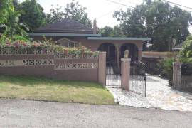 4 Bedrooms 3 Bathrooms, House for Sale in Granville