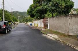 3 Bedrooms 3 Bathrooms, House for Sale in Kingston 19