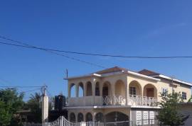 5 Bedrooms 4 Bathrooms, House for Sale in May Pen