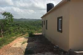 3 Bedrooms 2 Bathrooms, House for Sale in Spanish Town