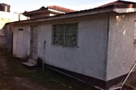 2 Bedrooms 2 Bathrooms, House for Sale in Red Hills