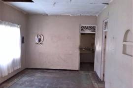 2 Bedrooms 2 Bathrooms, House for Sale in Red Hills