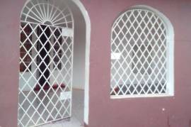 6 Bedrooms 4 Bathrooms, House for Sale in Mandeville