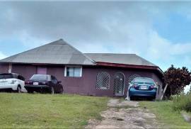 6 Bedrooms 4 Bathrooms, House for Sale in Mandeville