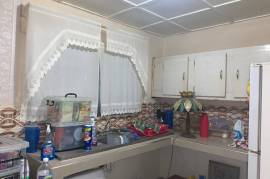 5 Bedrooms 3 Bathrooms, House for Sale in Linstead