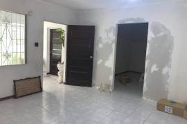 5 Bedrooms 3 Bathrooms, House for Sale in Linstead