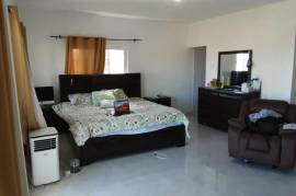 3 Bedrooms 2 Bathrooms, House for Sale in Runaway Bay