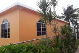 3 Bedrooms 2 Bathrooms, House for Sale in Spanish Town