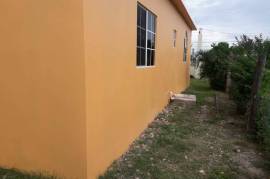 3 Bedrooms 2 Bathrooms, House for Sale in Spanish Town