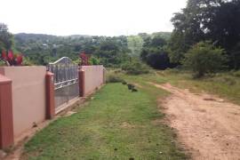 3 Bedrooms 2 Bathrooms, House for Sale in Duncans