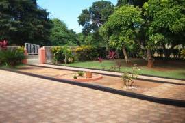 3 Bedrooms 2 Bathrooms, House for Sale in Duncans