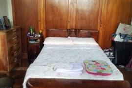 5 Bedrooms 2 Bathrooms, House for Sale in Mandeville