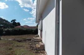 3 Bedrooms 2 Bathrooms, House for Sale in Mandeville